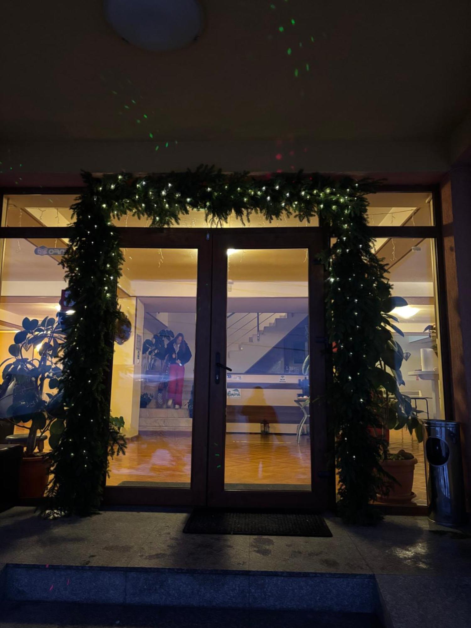 Pensiunea Zimbru Ranca Exterior foto